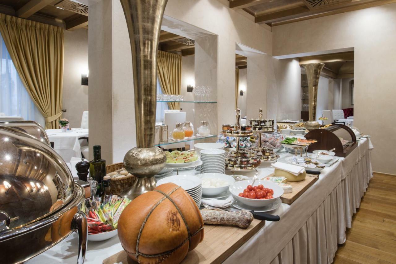 Hotel Rua Frati 48 In San Francesco Modena Luaran gambar