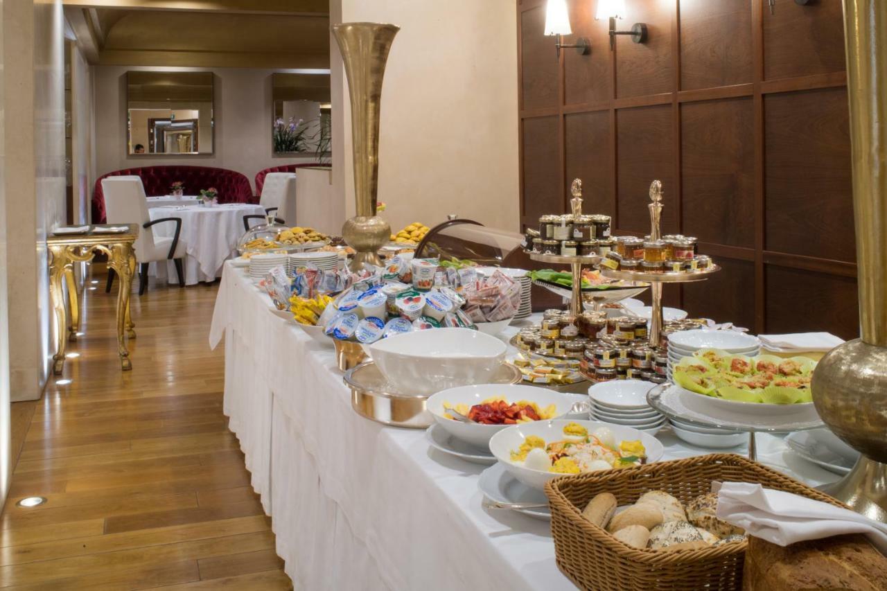 Hotel Rua Frati 48 In San Francesco Modena Luaran gambar